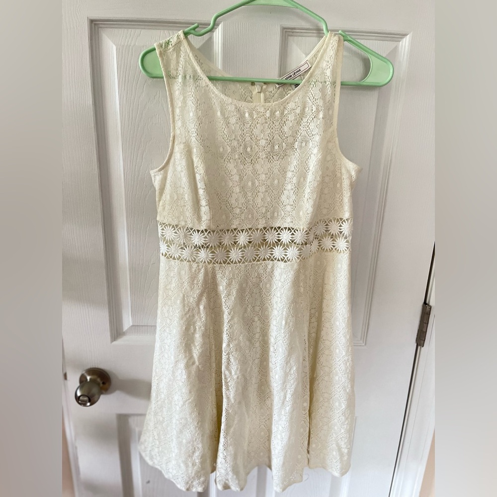 Adam Levine MIni Dress M Womens Sleeveless White Sheer Crochet Zipper Lined NWT